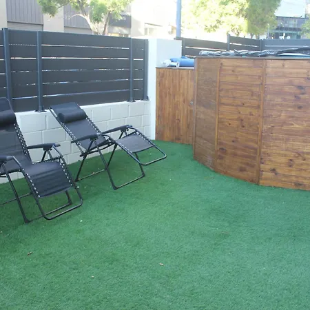 Townhouse With Pool Longer Than 10 Days Apartman *