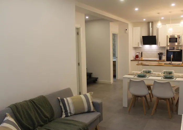 Apartman Townhouse With Pool Longer Than 10 Days *